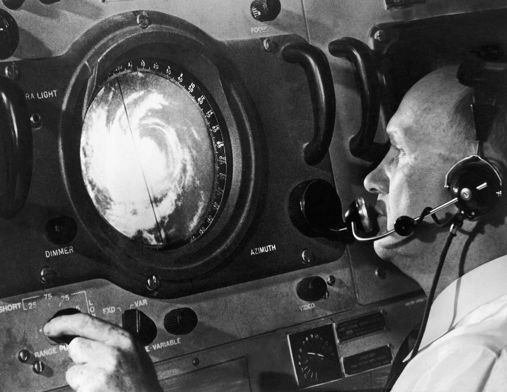 1956: Radars